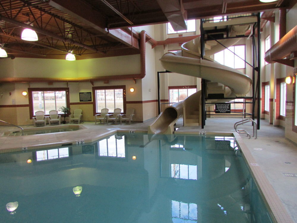 Hotel Clarion Pointe Rimbey Exterior foto